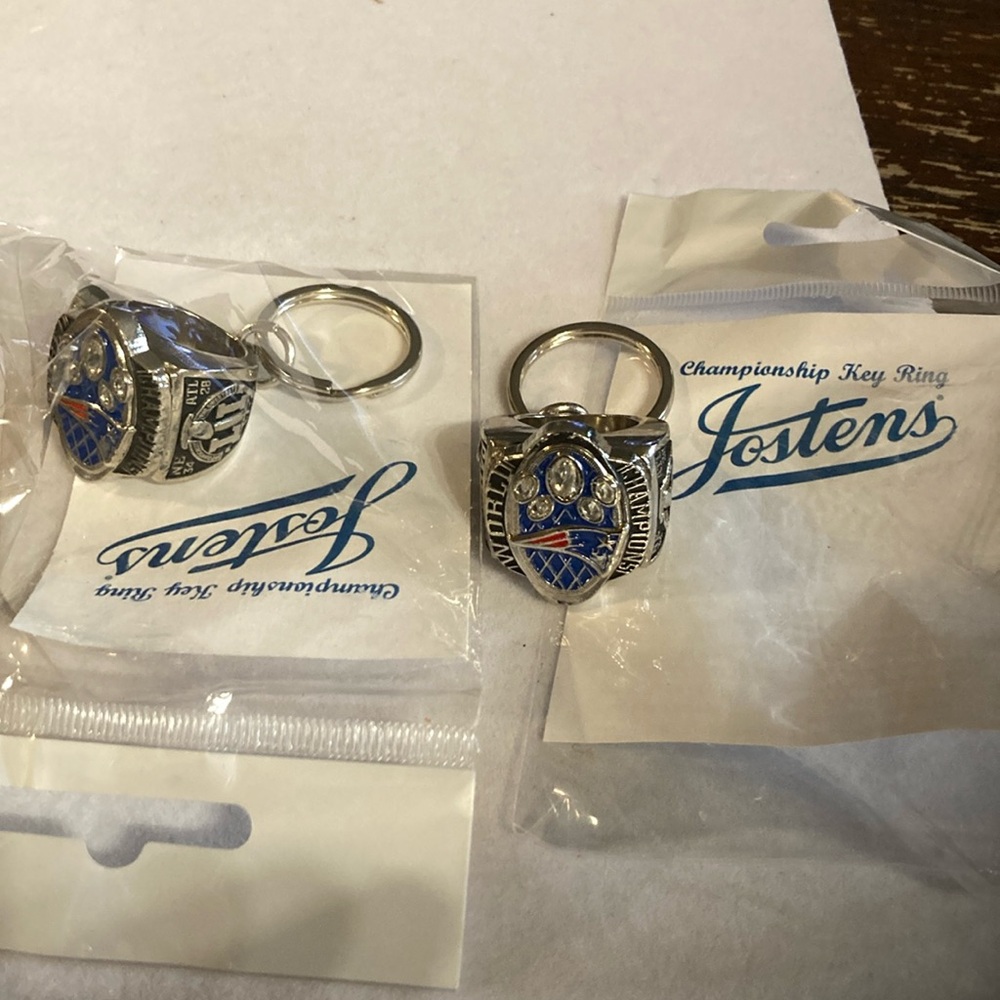 Jostens Patriots memorabilia NFL keychain NIP . Stockings stuffer fans